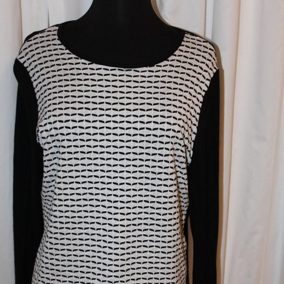 Black and White knit top - lightweight - Coldwater Creek medium - Picture 1 of 7